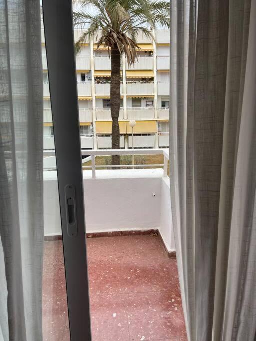Agradable Apto A Pie De Playa 卡莱塔·德·贝莱斯 外观 照片